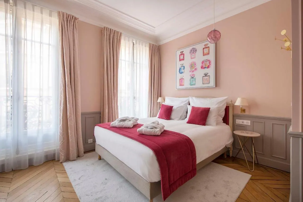 Апартаменты Le Beau Marais - Luxury Apartments, Air Cond, Lift Париж